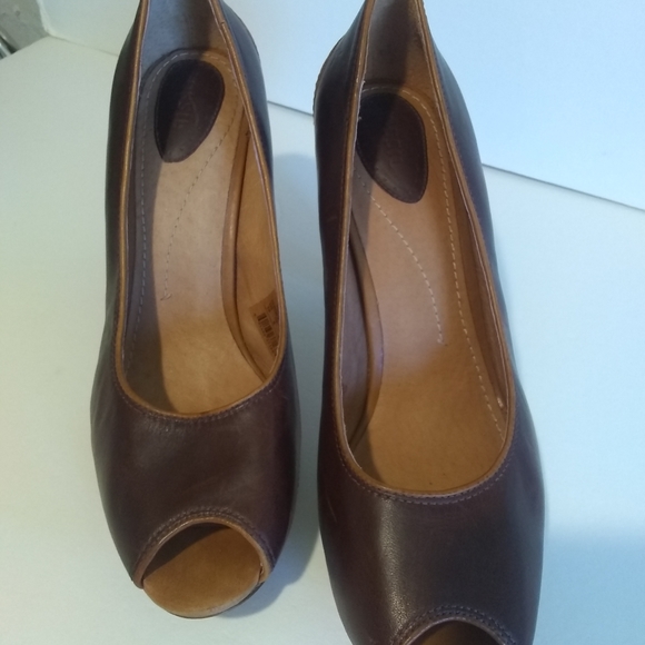 Fossil leather heels - Picture 7 of 7